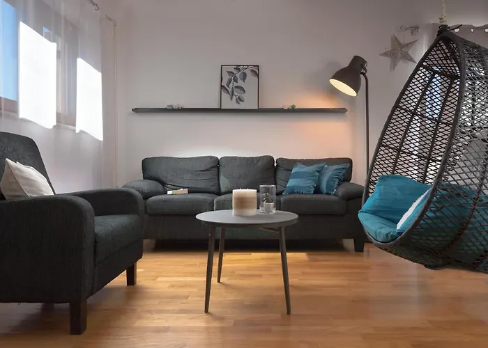 Nala - Detached House, Walk To Semesterbostad *