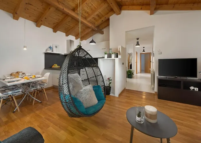 Nala - Detached House, Walk To Pula