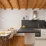 Nala - Detached House, Walk To Pola